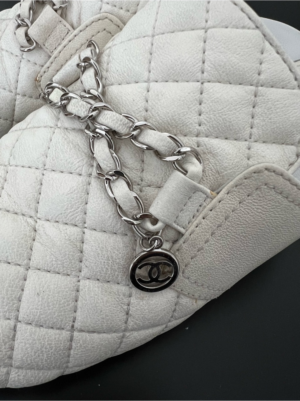 CHANEL Quilted Two-Tone Slide Mules in White and Black with Chain Detail - Picture 5 of 5
